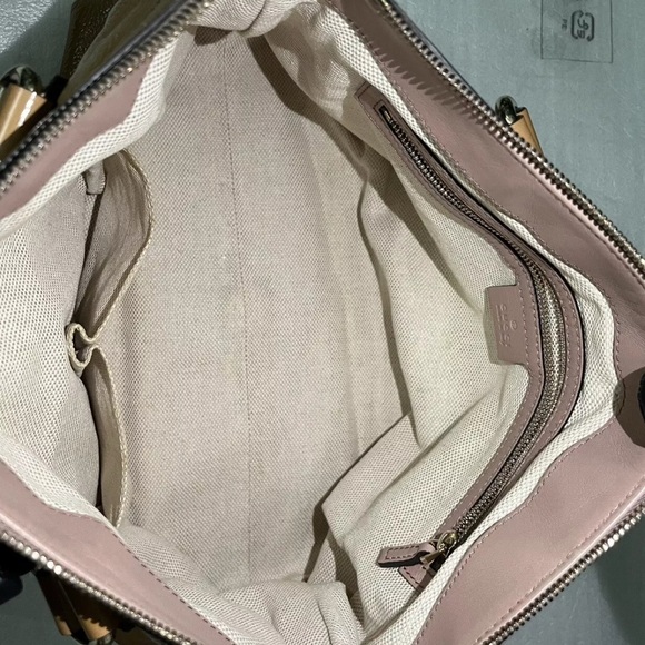 Gucci GG Logo Soho top handle purse. Great condition. Minimal signs of wear - Picture 10 of 13
